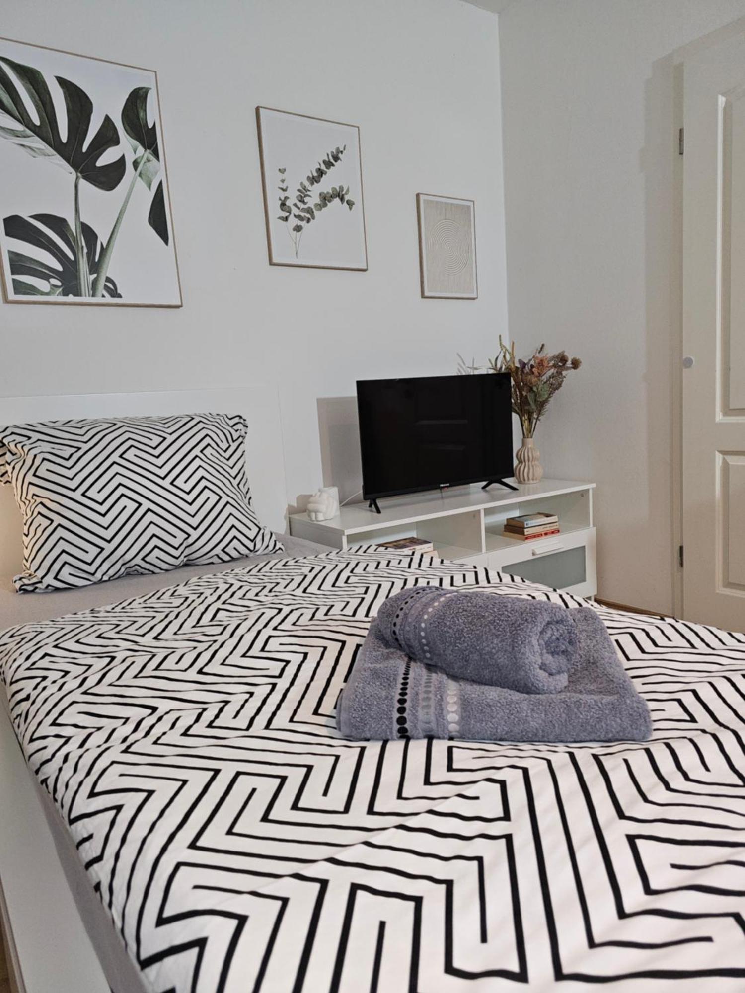 Modern Studio Near Duesseldorf Airport & Messe/Fair 梅尔布施 外观 照片